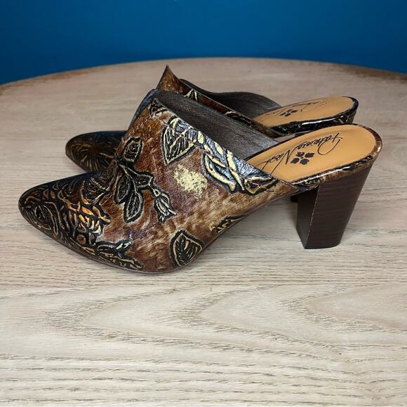 Patricia Nash Ruffina Leather Embossed Block Heel Mules Chocolate Brown Size 8.5 - Picture 4 of 11